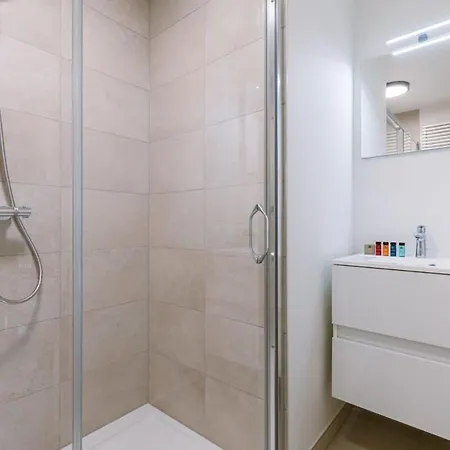 Huswell - Beautiful & Warm With Terrace In Appartement *