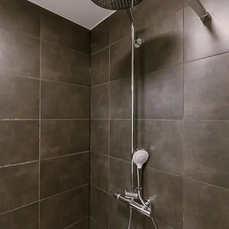 Huswell - Beautiful & Warm With Terrace In Appartement